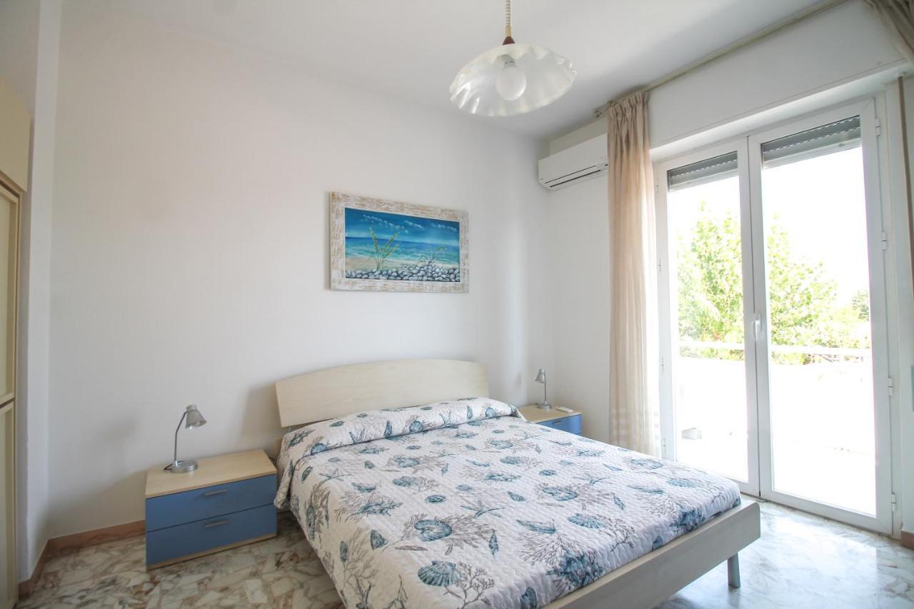Residence Riviera Albenga Exteriör bild