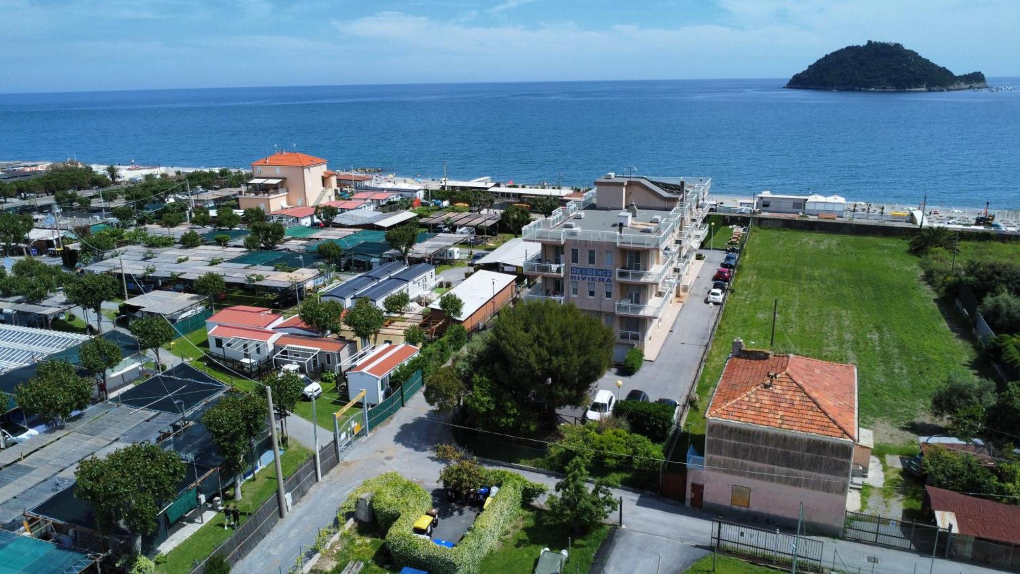 Residence Riviera Albenga Exteriör bild