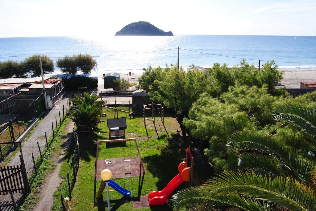 Residence Riviera Albenga Rum bild